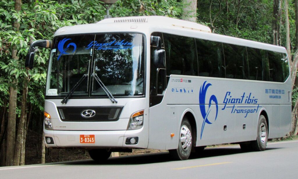 Giant Ibis bus