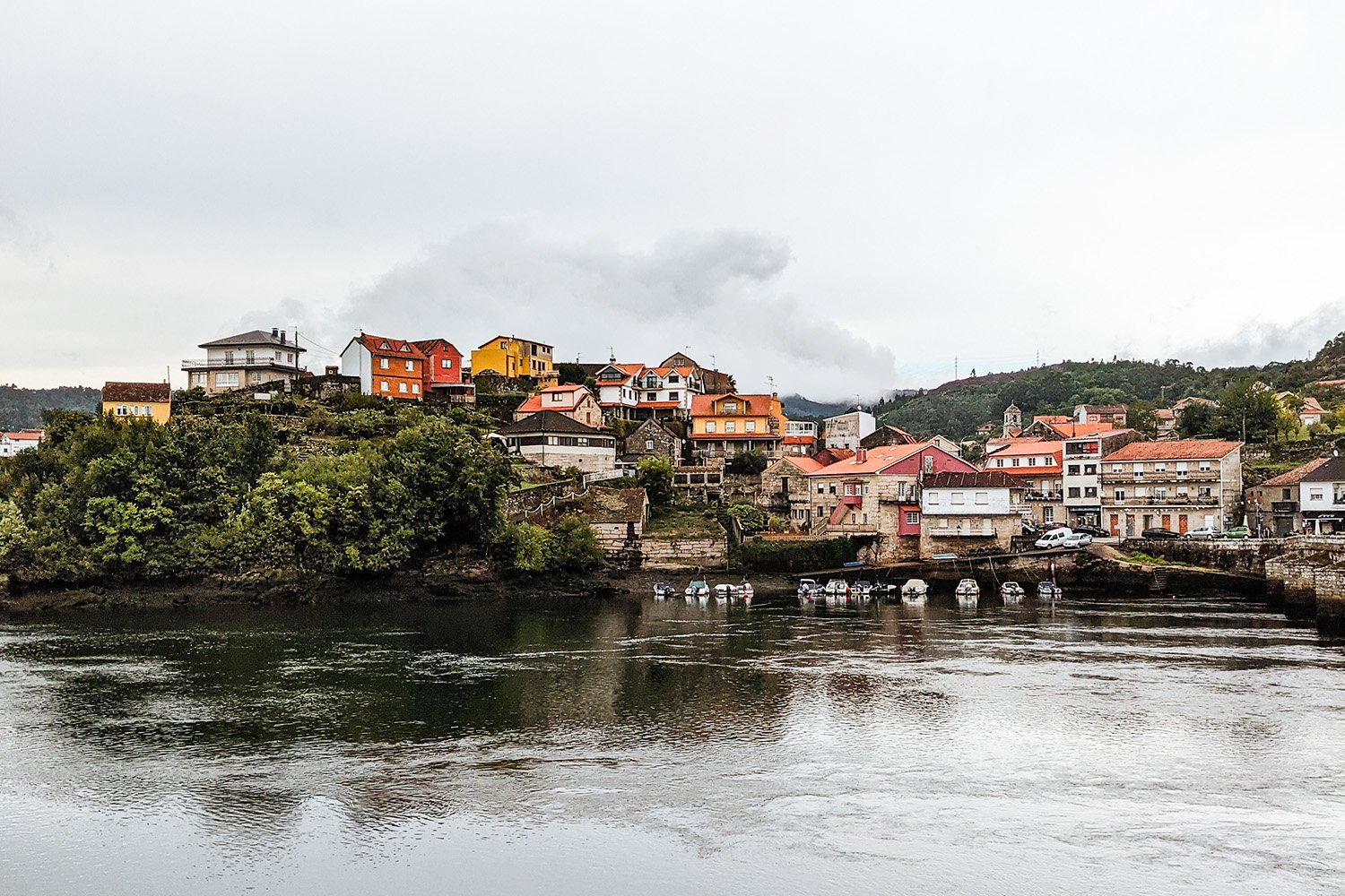 Medieval town across the bridge Ponte Medieval de Pontesampaio